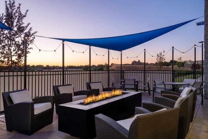 Terrace/Patio 25 of 25