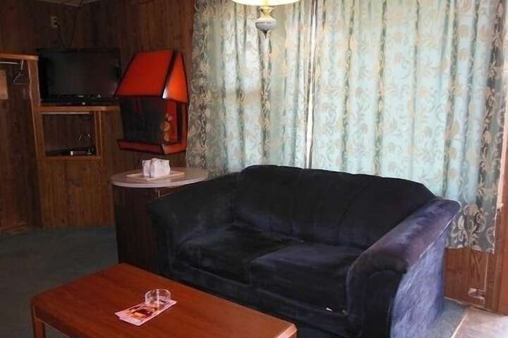 Room 34 of 44