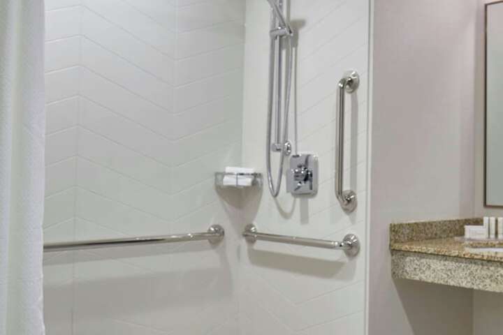 Fairfield Inn & Suites by Marriott Albany Airport