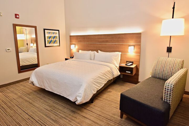 Room 25 of 45