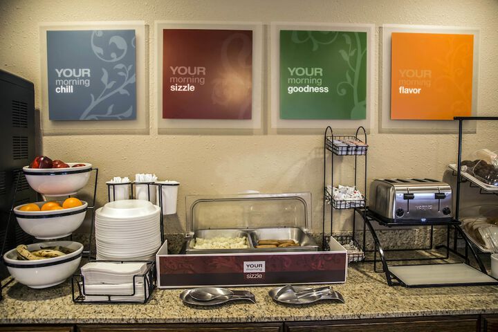 Quality Inn & Suites Bradford