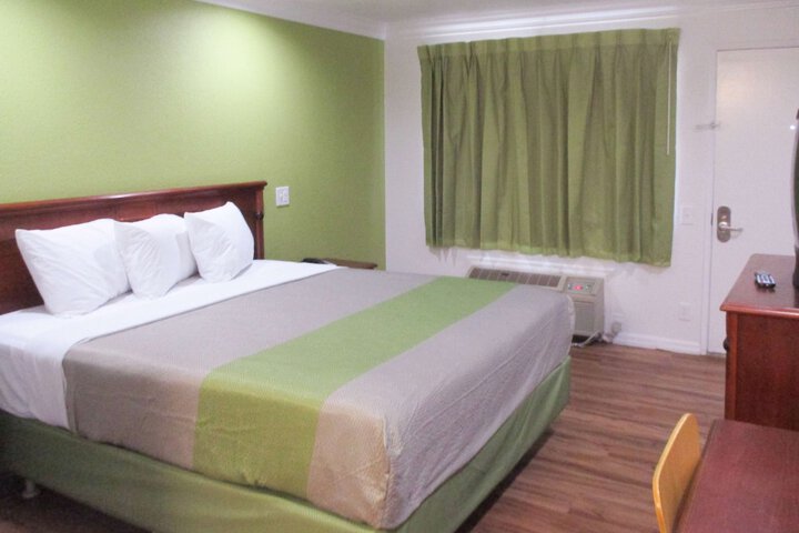 Room 16 of 21