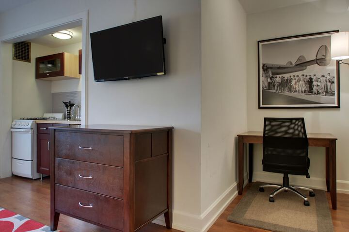 Room 35 of 117