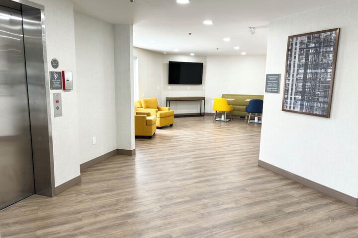 Hotel Interior 4 of 26