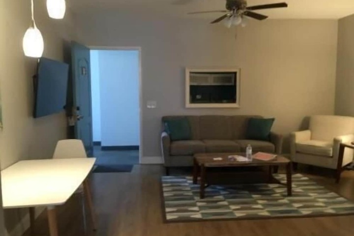 The Acorn Suites
