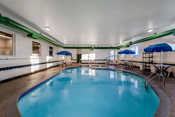 Pool 5 of 39