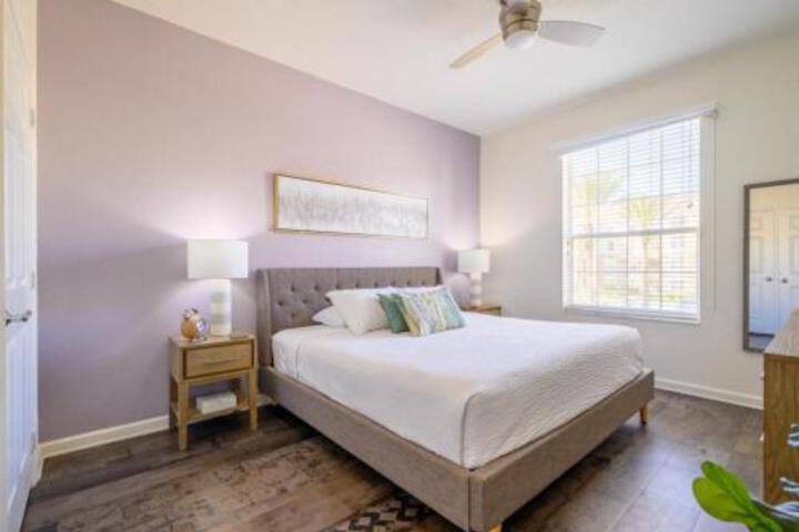 Brand New Super Cool Fountain View Condo by Main Pool Near Parks & OCCCC