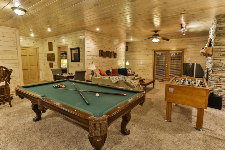 Eagles Breeze Nevaeh Cabin Rentals