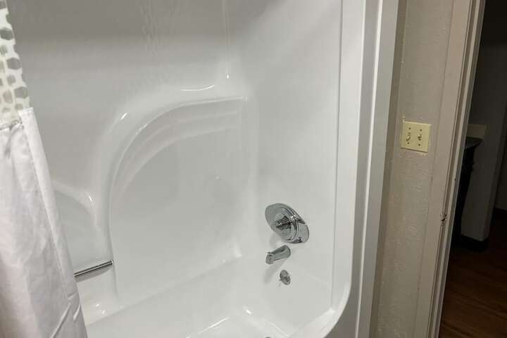 Room 12 of 16