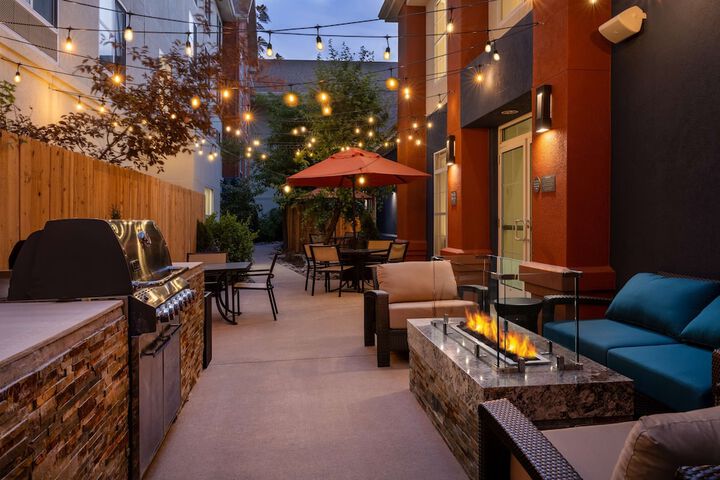 Terrace/Patio 33 of 33