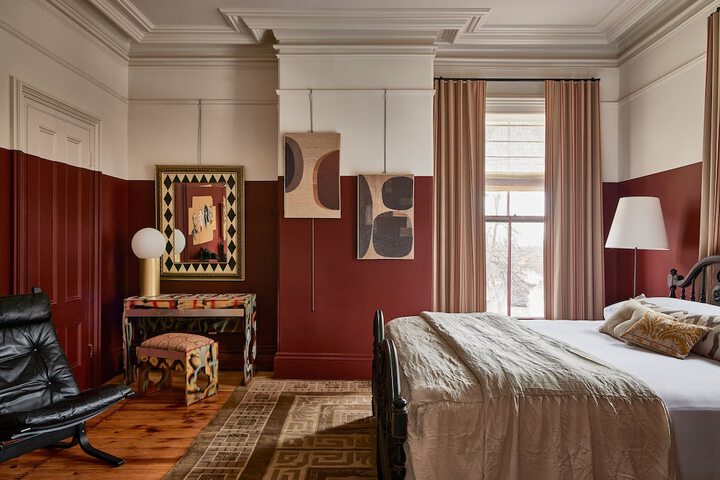 Room 12 of 33