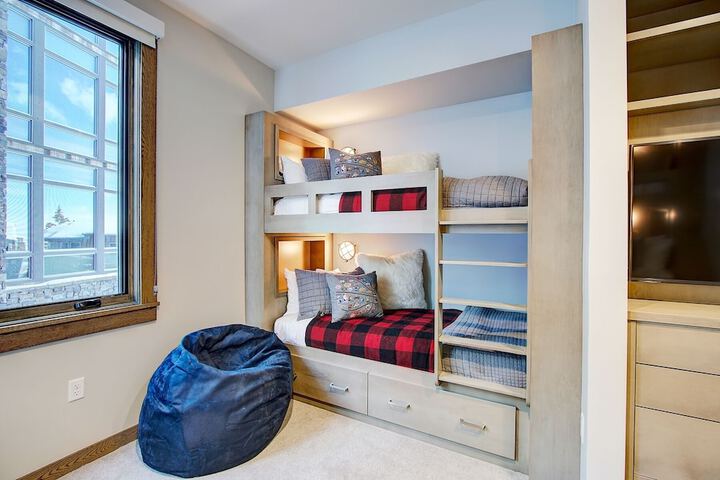 Room 86 of 306