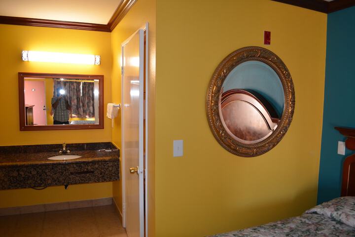Room 12 of 33