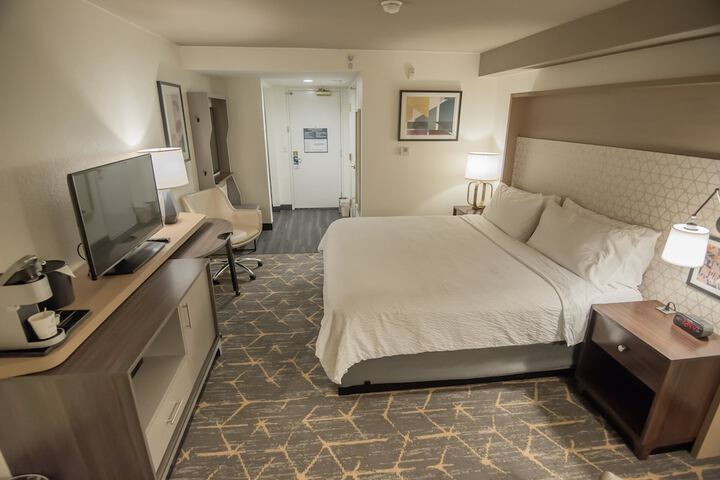 Room 55 of 76