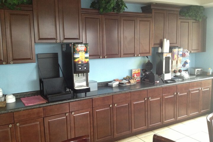 Breakfast/Coffee Service 16 of 16