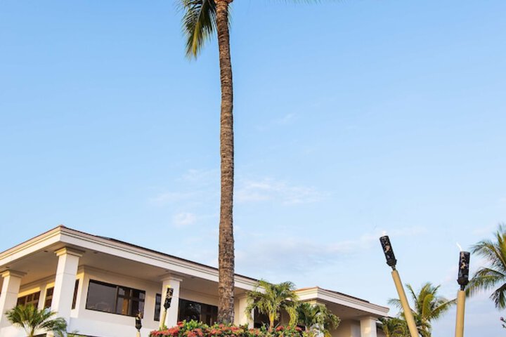 Maui Coast Hotel
