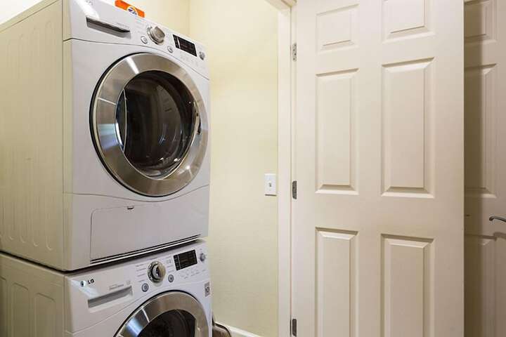 Laundry 19 of 27