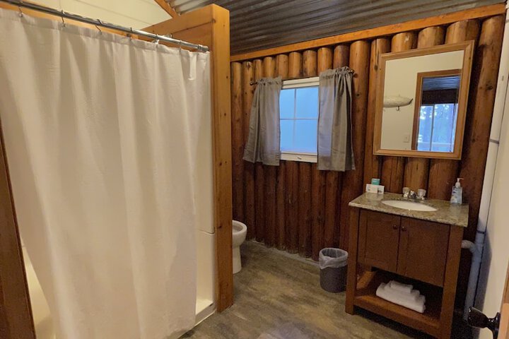 Hanging Horn Lakeside Resort