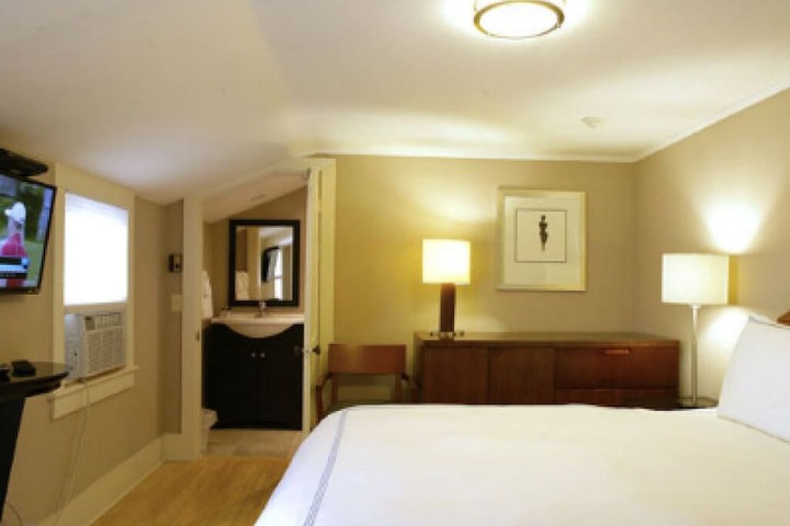 Room 3 of 5