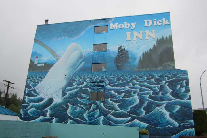 Moby Dick Inn