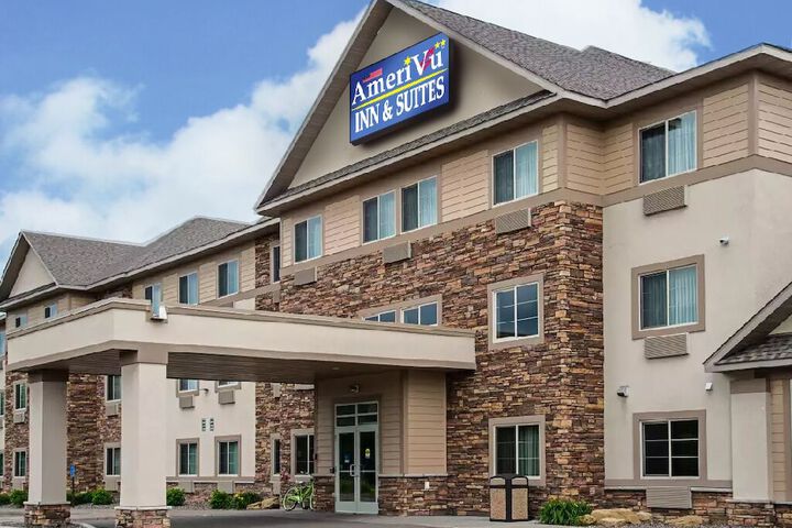 AmeriVu Inn and Suites - Chisago City