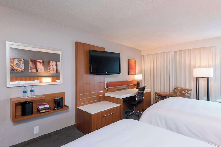 Room 16 of 60