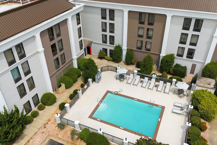 Pool 10 of 78