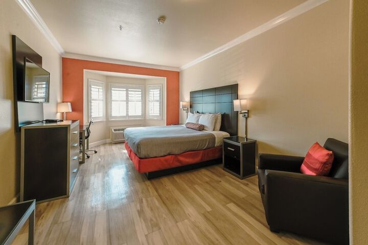 Gateway Inn & Suites San Francisco SFO Airport