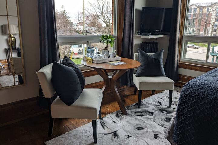 Room 17 of 46