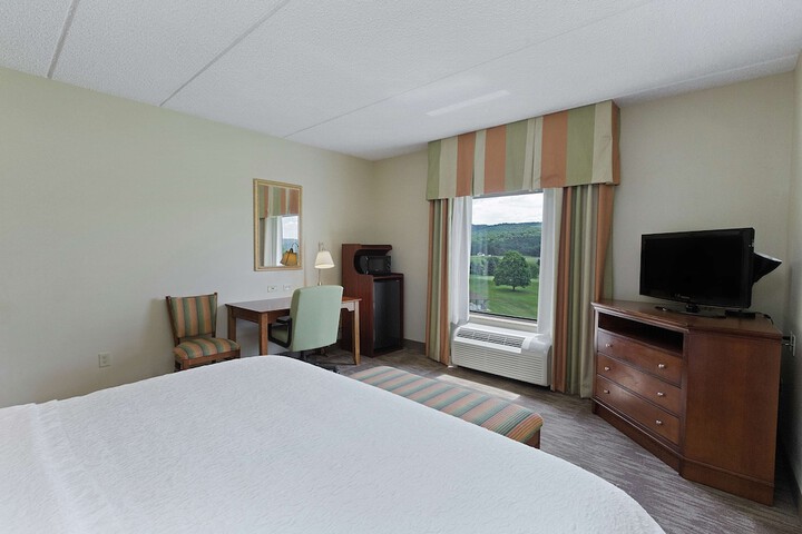 Room 32 of 57