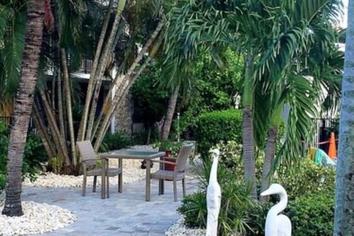 Hotel Exterior 59 of 64