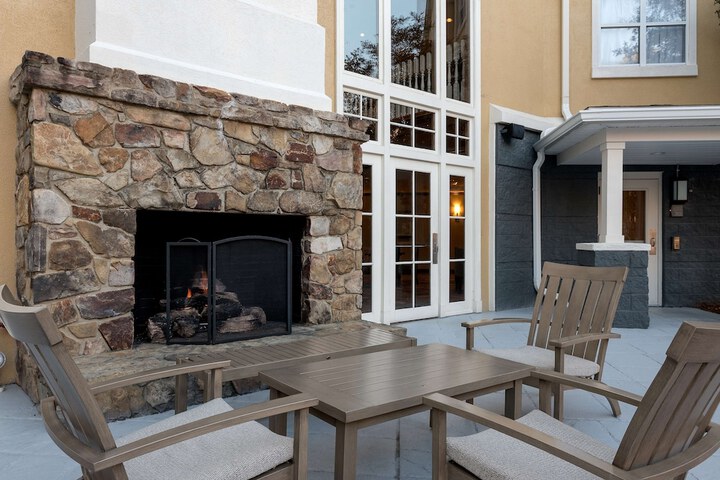 Terrace/Patio 42 of 45