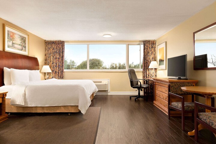 Room 14 of 29