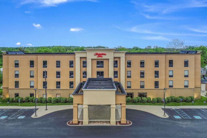 Hotel 9 of 64