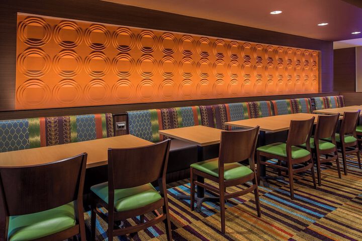 Fairfield Inn & Suites St. Louis Westport