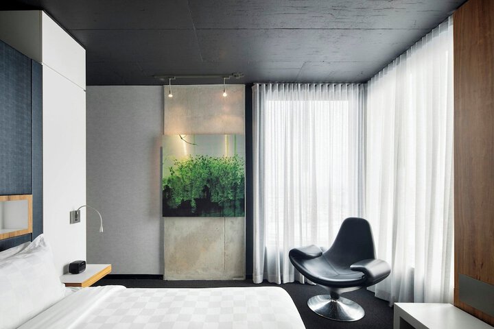 Alt Hotel Toronto Airport