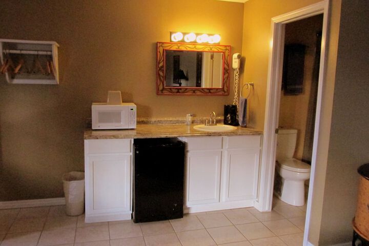 Room 55 of 219