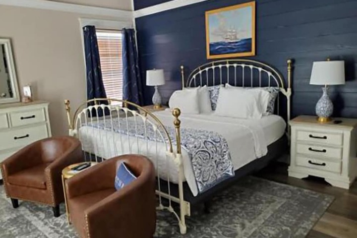 Room 17 of 52