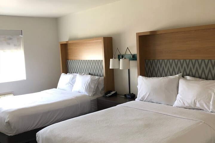 Room 22 of 53