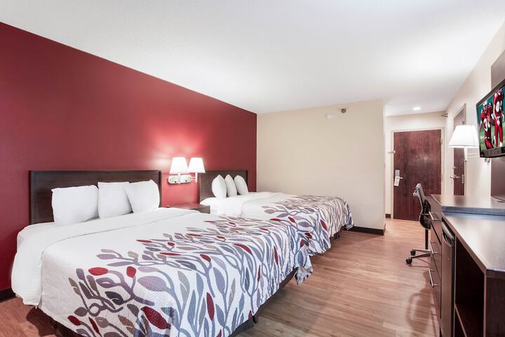 Room 27 of 38