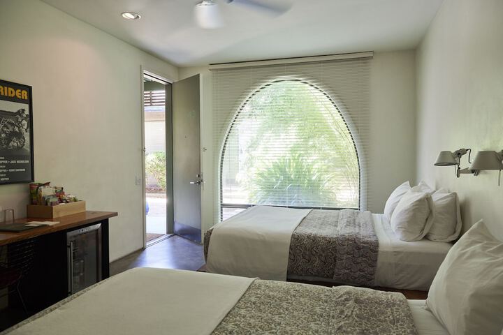 Room 6 of 34