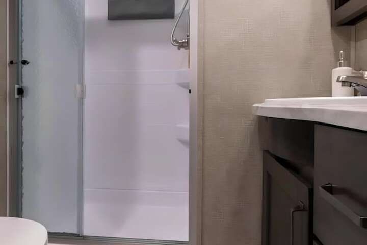 Room 44 of 180
