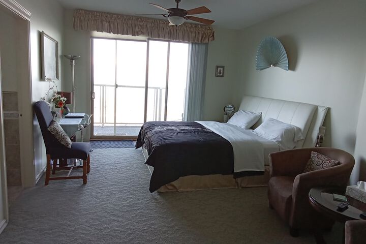 Room 8 of 40