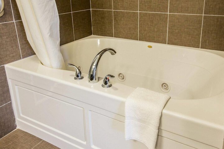 Sleep Inn & Suites Queensbury - Lake George