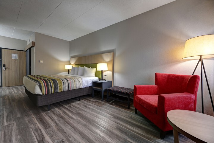 Country Inn & Suites by Radisson Pierre, SD
