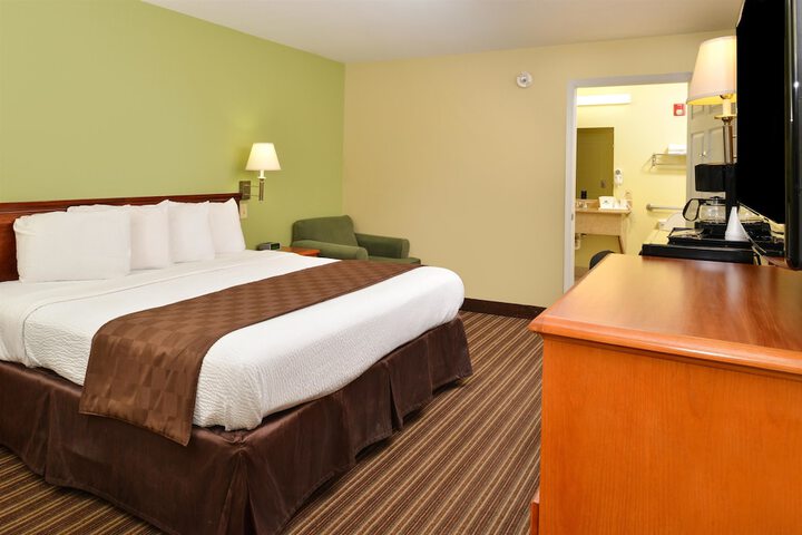 Room 14 of 18