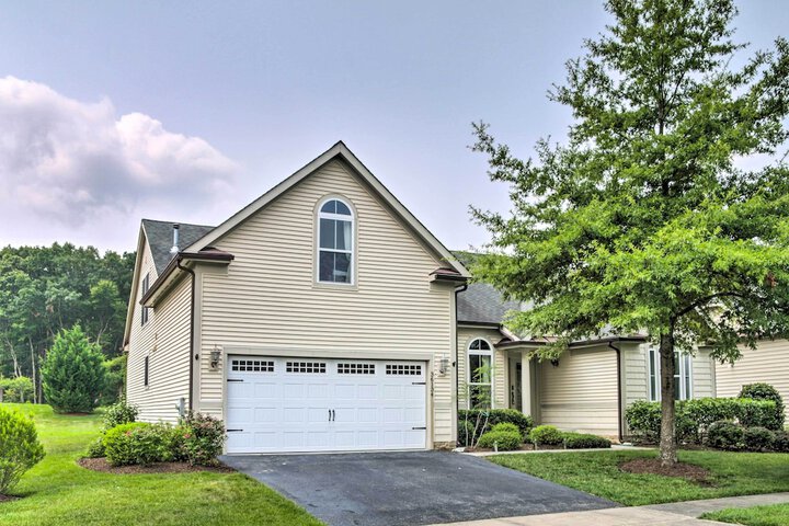 5 Mi to Bethany Beach: Chic Home w / Grill!