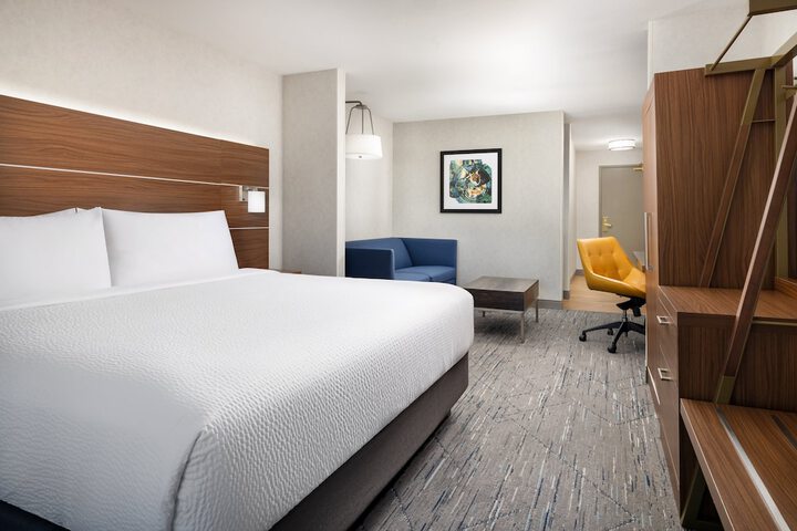 Room 14 of 39