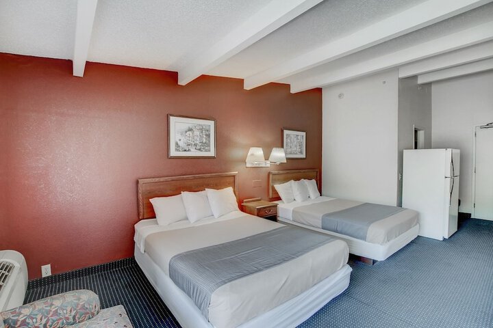 Room 7 of 23