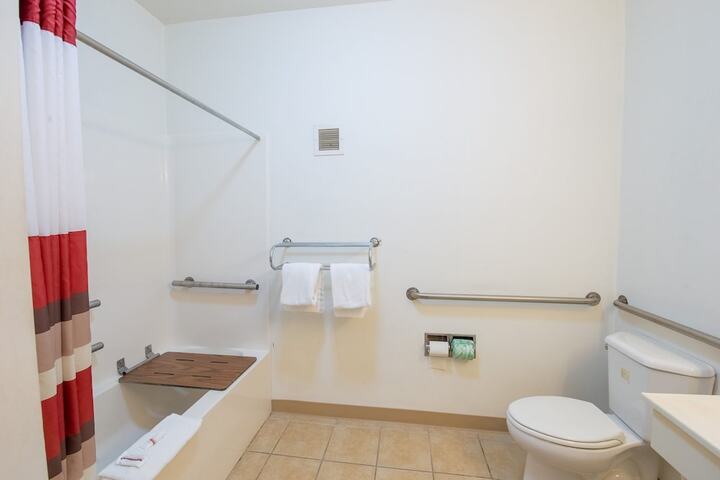 Room 34 of 42